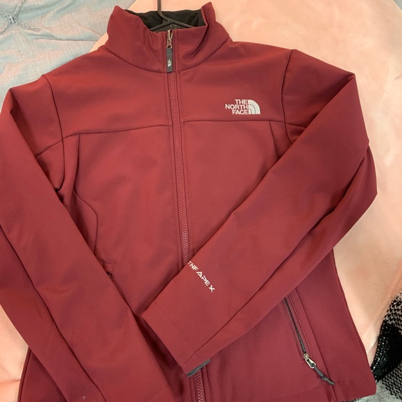 North Face Women’s Apex Bionic Jacket - Picture 2 of 4